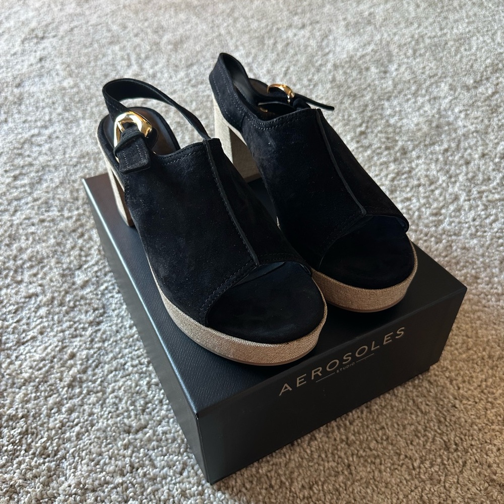 AEROSOLES Black Suede Slingback Sandals